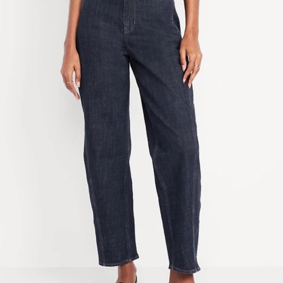 Old Navy High Waisted Barrel Jean in Dark Rinse - Size 4 Tall - Picture 6 of 6